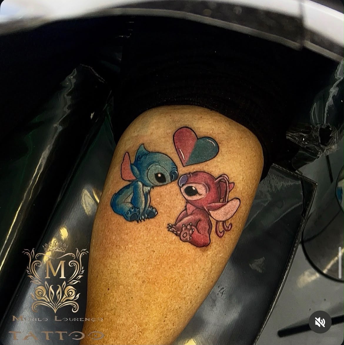 Tatuagem colorida do Stitch